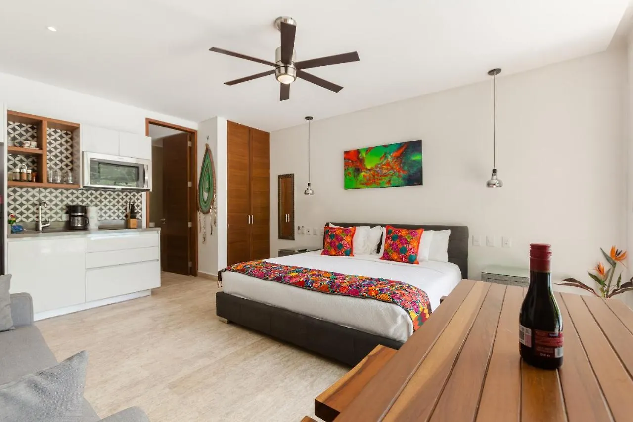 Ideal Retreat In Tulum, Spa & Gym Free! Central Park Tulum Apartment